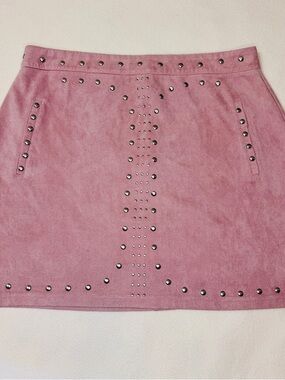 Missguided dusty rose pink faux suede mini w/ round studs stretchy sz 8